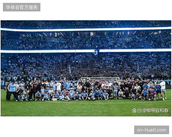 上海申花与大连英博联手奉献了单场8球的进球大战，成为本赛季进攻场面的缩影